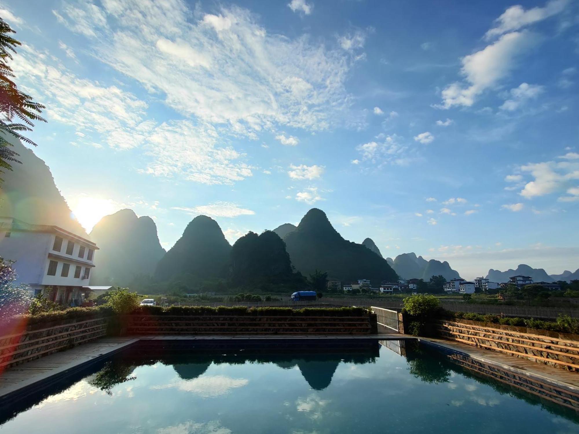 Gasthaus Yangshuo Tea Cozy--One Way Free Pick Up From Airport Or Ts 4 Nights Exterior foto