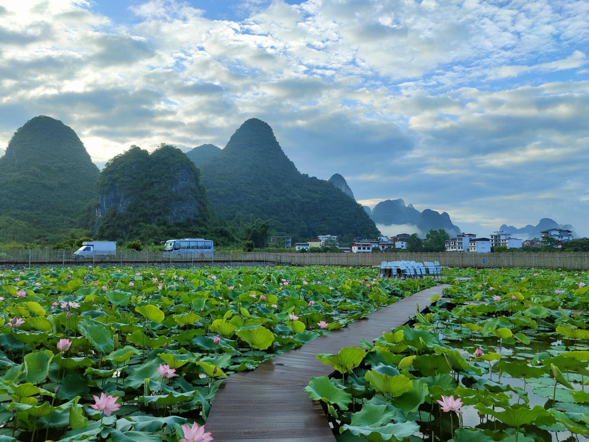 Gasthaus Yangshuo Tea Cozy--One Way Free Pick Up From Airport Or Ts 4 Nights Exterior foto